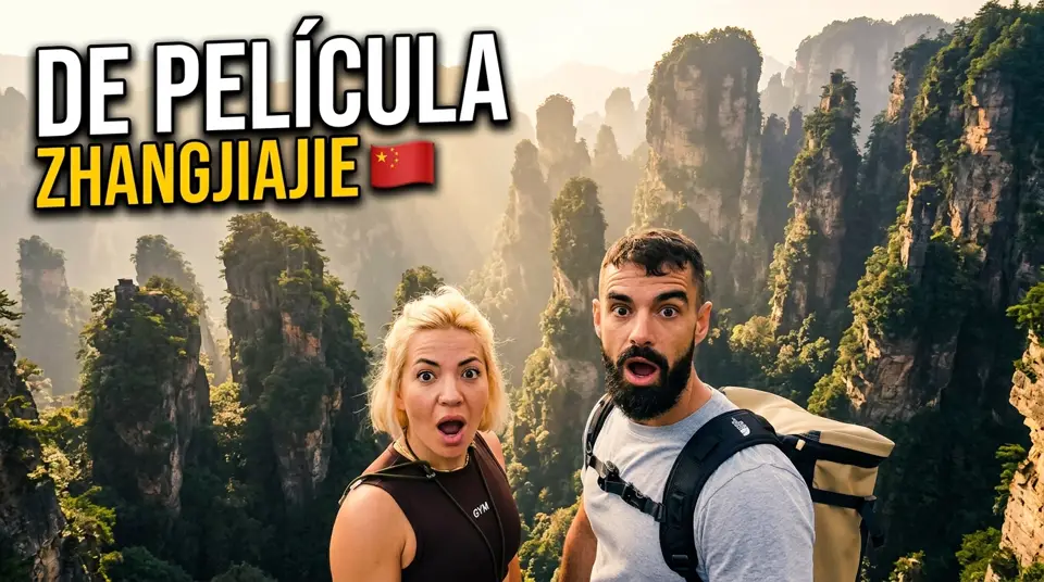 Tomás y Éboli en las montañas de Zhangjiajie, China